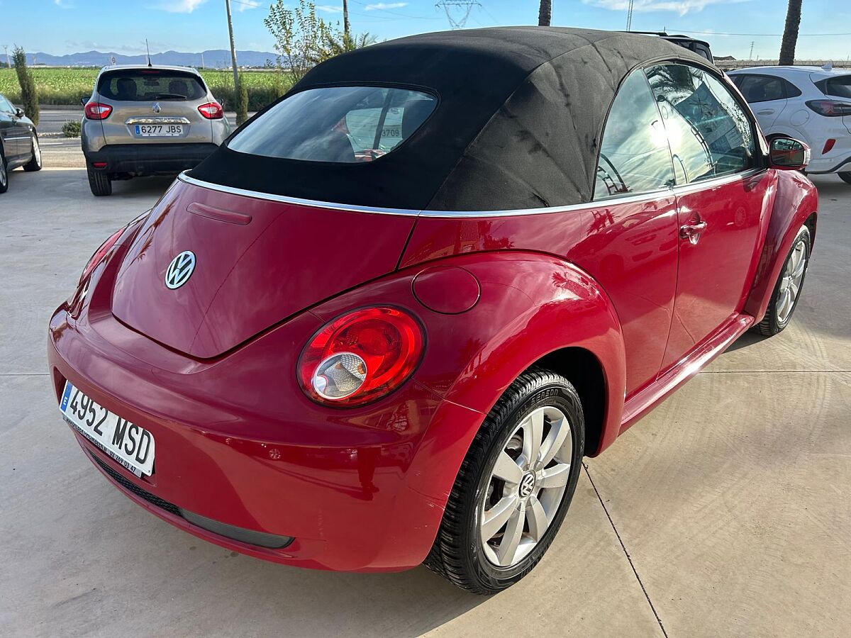 VOLKSWAGEN NEW BEETLE CONVERTIBLE 1.6 SPANISH LHD IN SPAIN 93000 MILES 2006